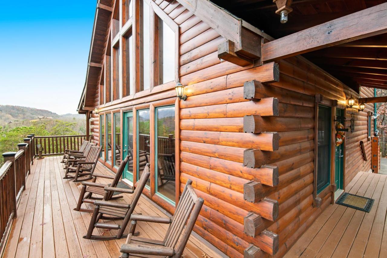 Grizzly Manor Villa Pigeon Forge Bagian luar foto