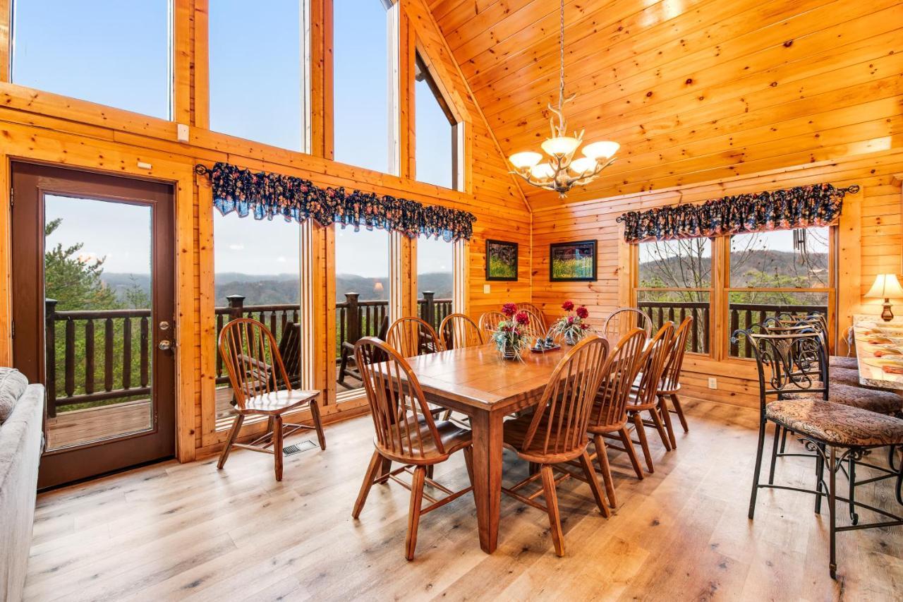 Grizzly Manor Villa Pigeon Forge Bagian luar foto