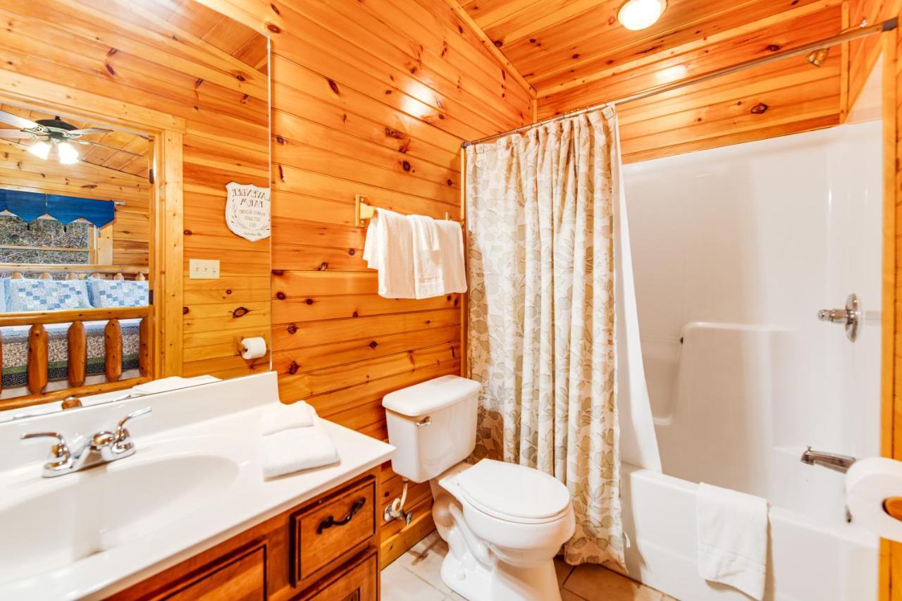 Grizzly Manor Villa Pigeon Forge Bagian luar foto