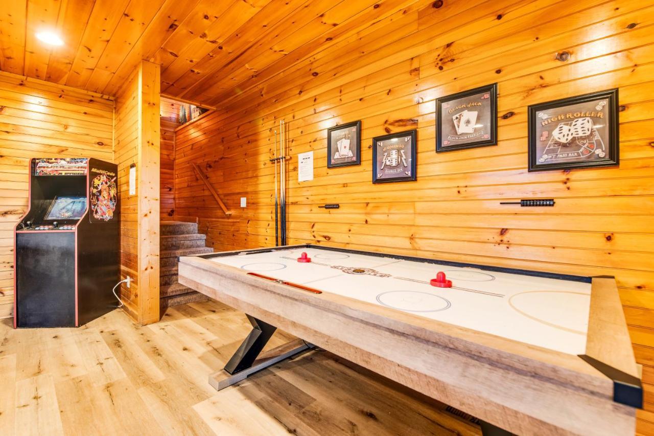 Grizzly Manor Villa Pigeon Forge Bagian luar foto