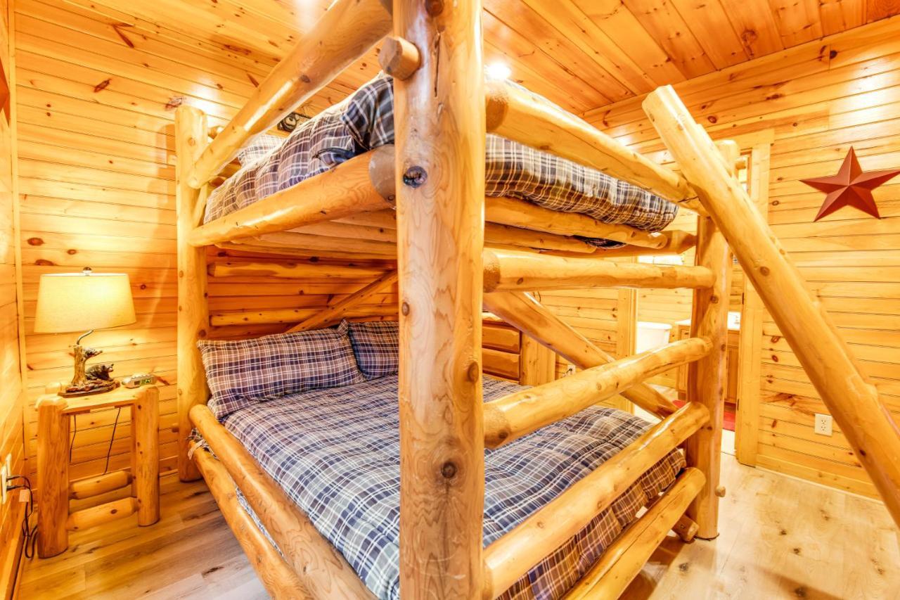 Grizzly Manor Villa Pigeon Forge Bagian luar foto
