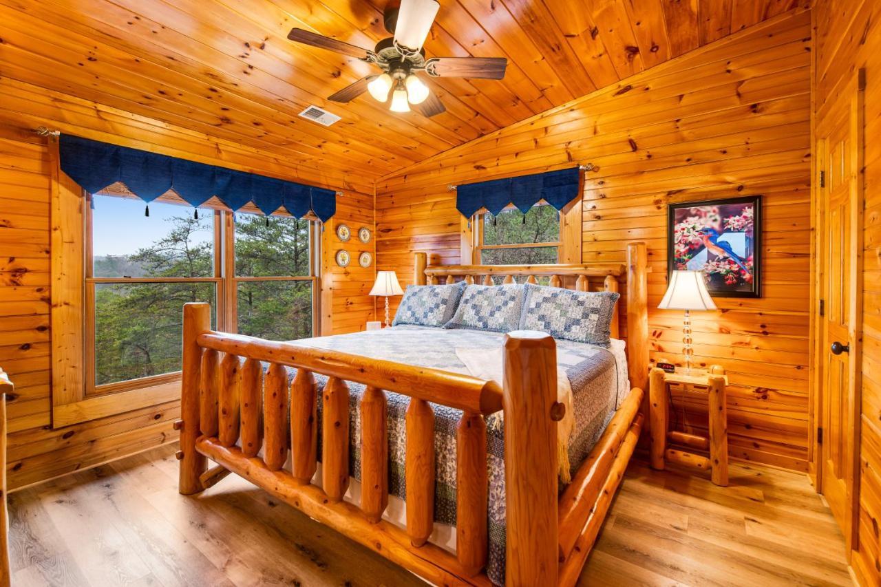 Grizzly Manor Villa Pigeon Forge Bagian luar foto