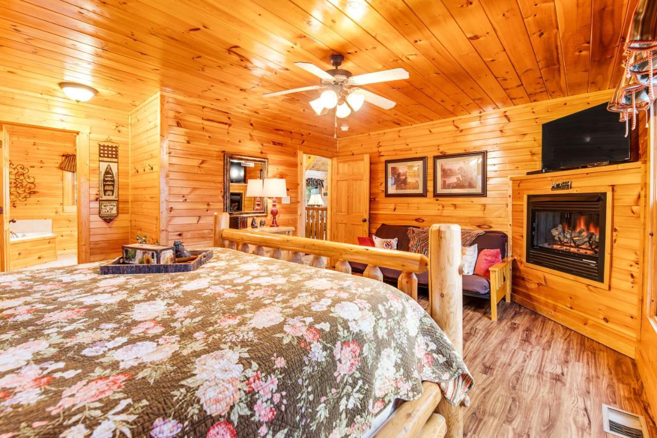Grizzly Manor Villa Pigeon Forge Bagian luar foto