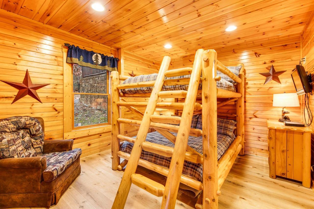 Grizzly Manor Villa Pigeon Forge Bagian luar foto