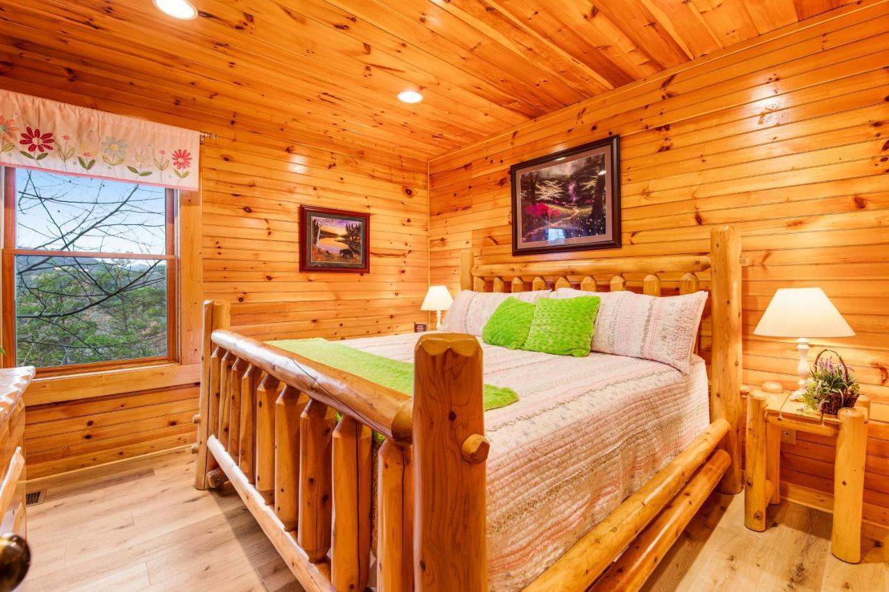 Grizzly Manor Villa Pigeon Forge Bagian luar foto