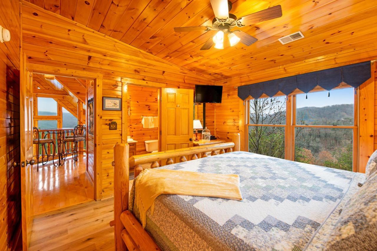 Grizzly Manor Villa Pigeon Forge Bagian luar foto