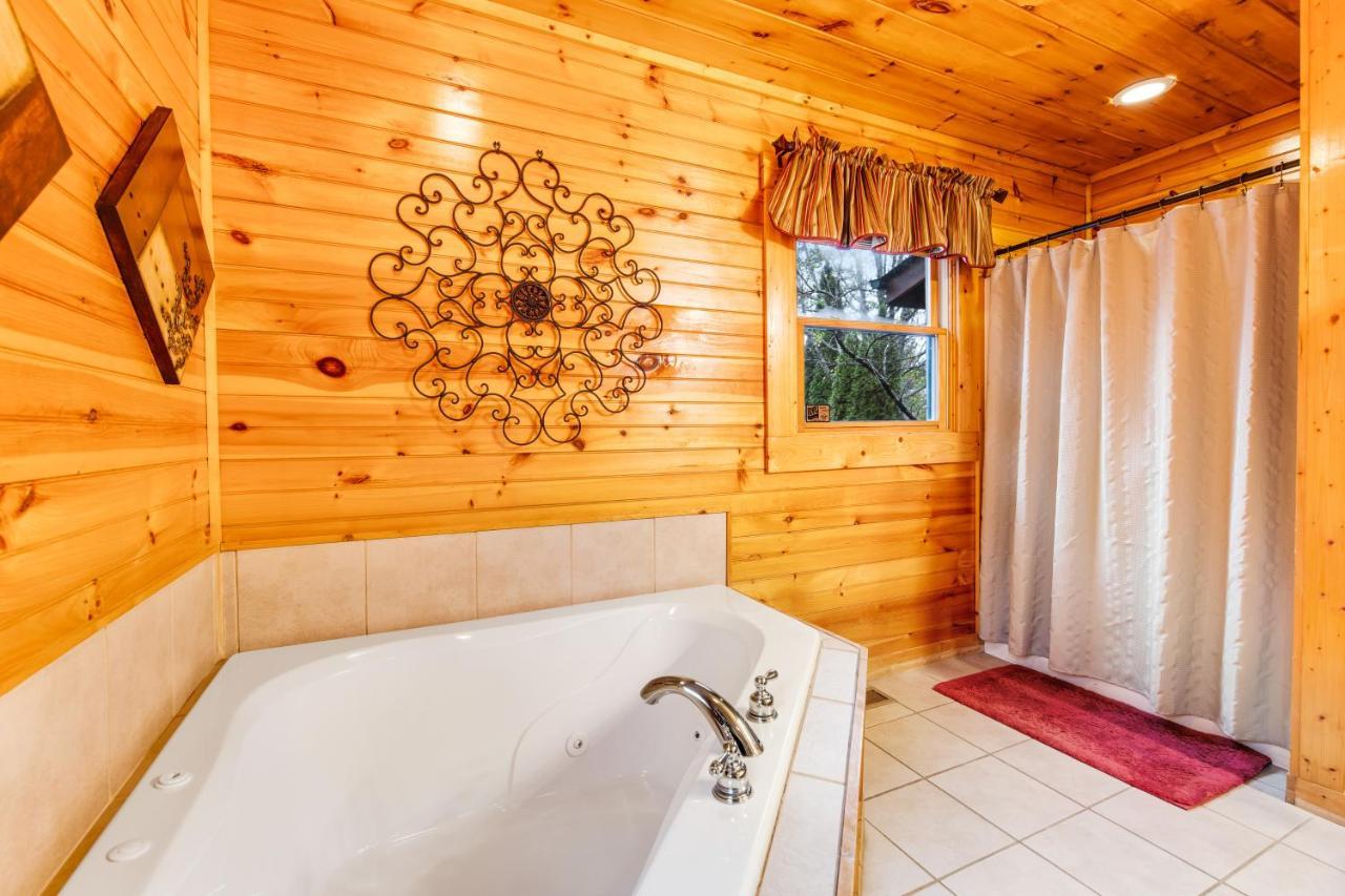 Grizzly Manor Villa Pigeon Forge Bagian luar foto